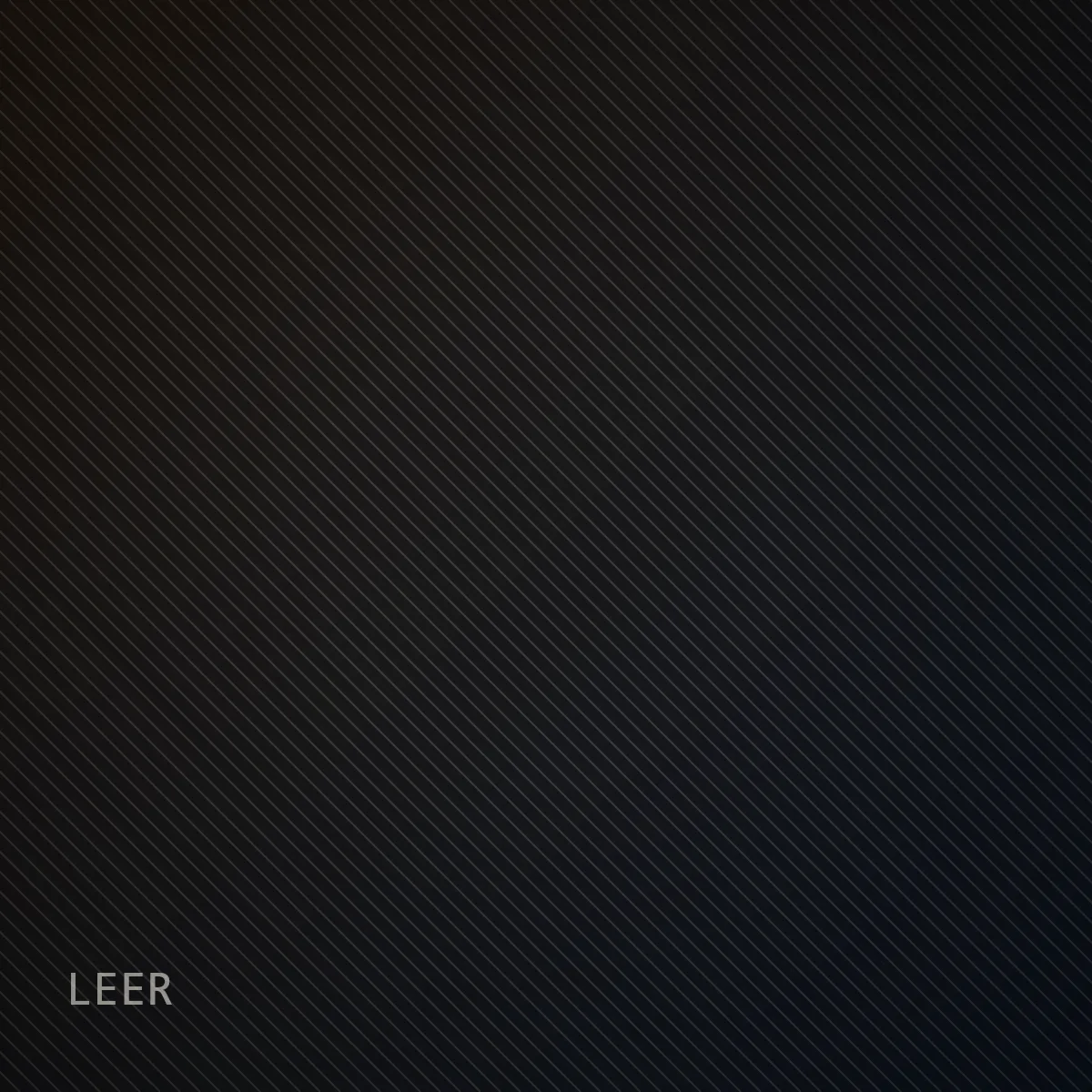 Helm in volnerf leer, dubbel gestikt